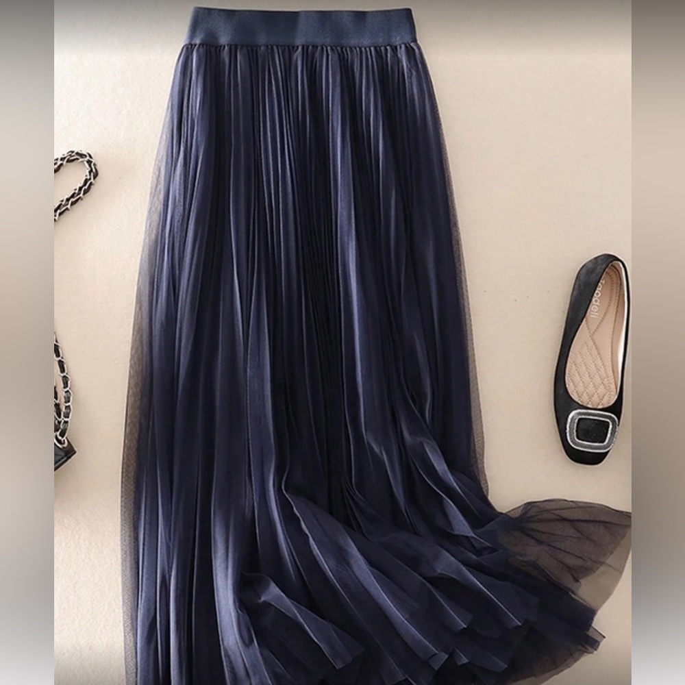 Elegant Dark Blue Pleated Skirt